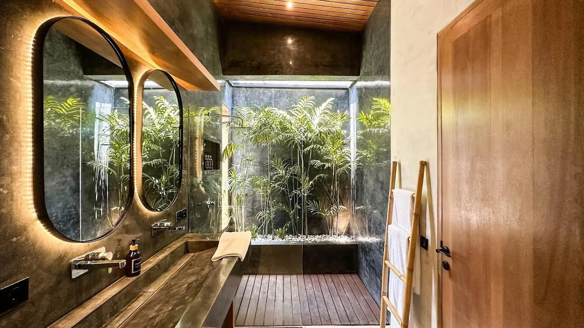 Suyai Villa Uluwatu 0*, Uluwatu (Bali) Indonesia