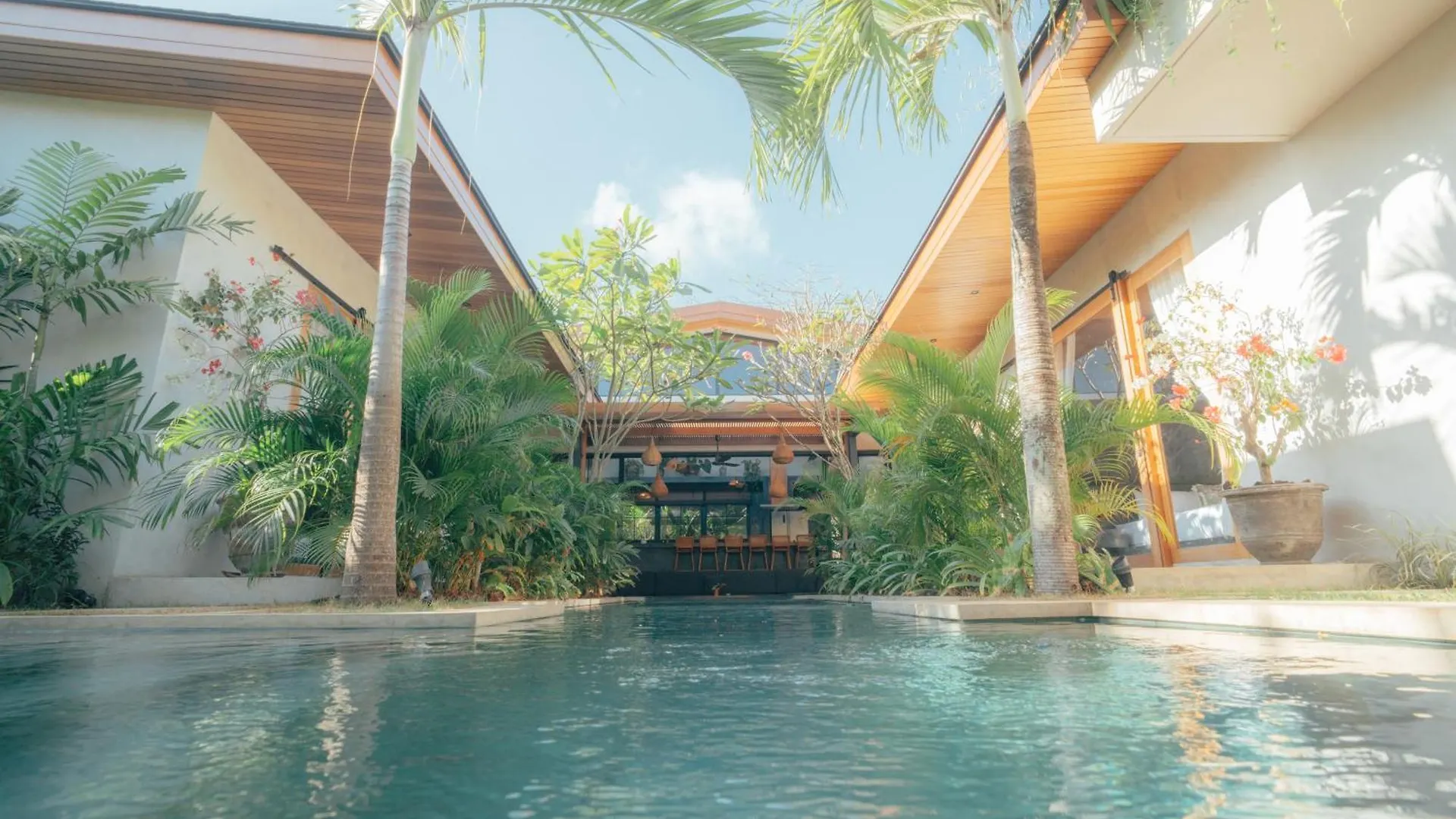 Suyai Villa Uluwatu Indonesia